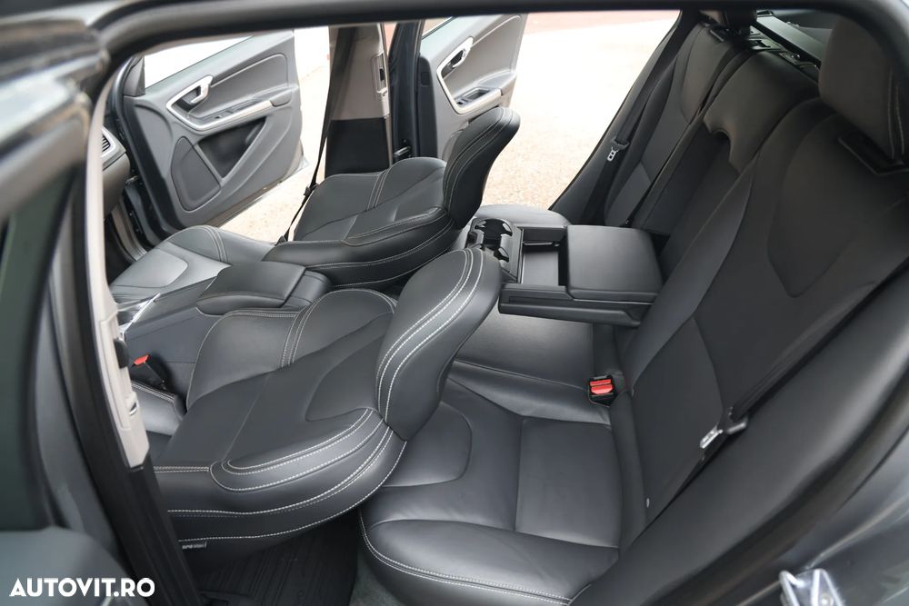 Volvo V60 D2 Basic - 10
