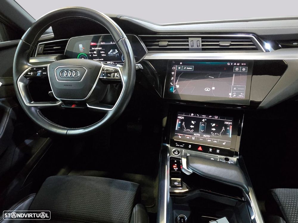 Audi e-tron - 9