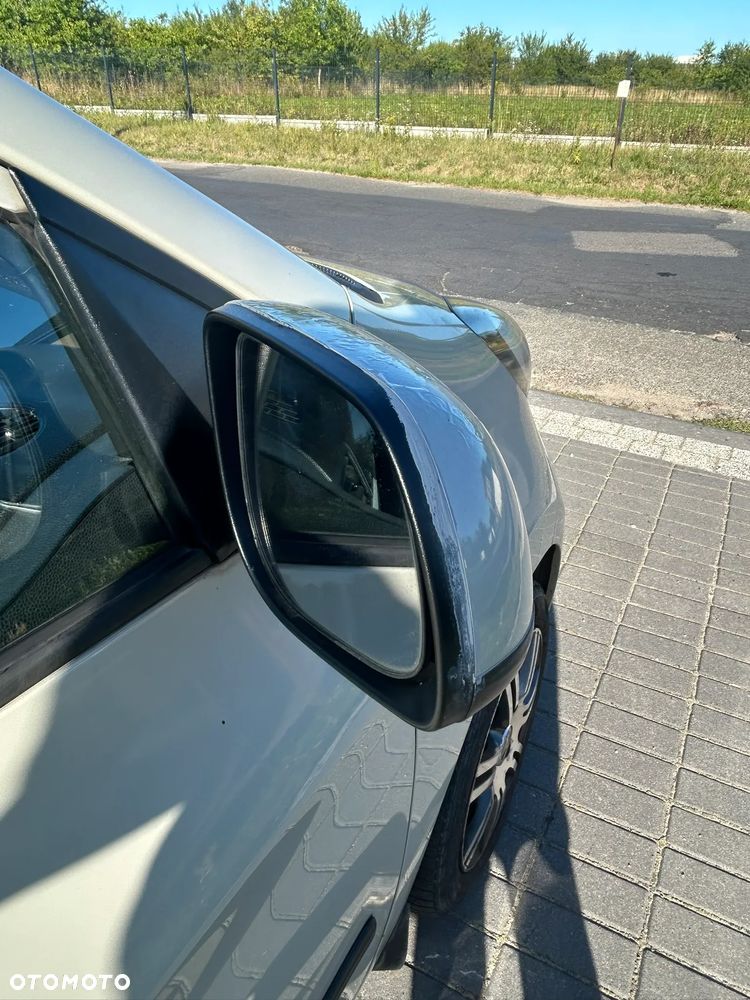 Kia Picanto 1.0 L - 25