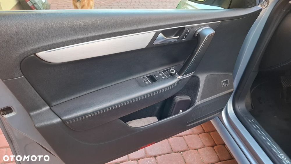 Volkswagen Passat 2.0 TDI Highline DSG - 14
