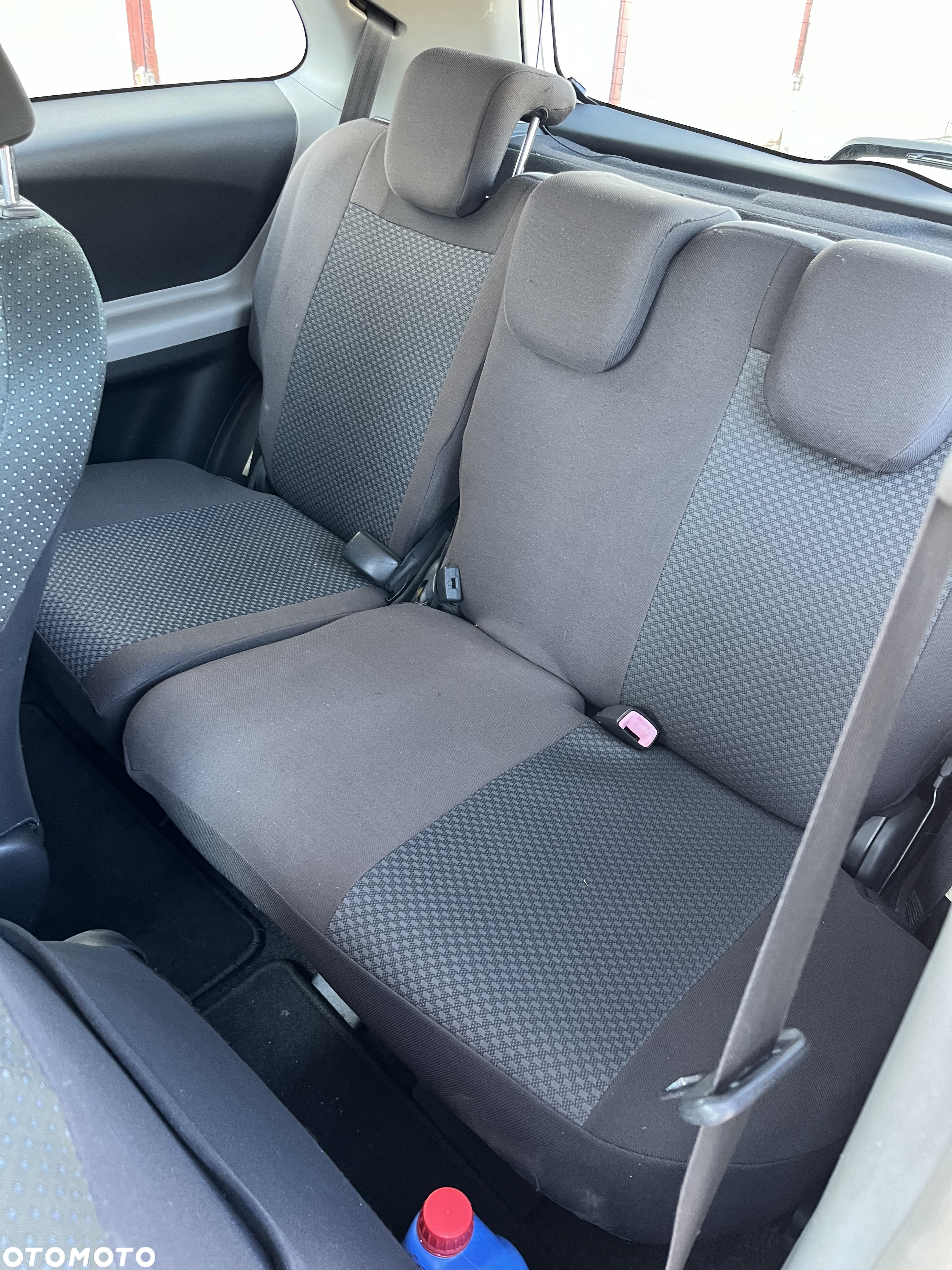 Toyota Yaris 1.5 - 7