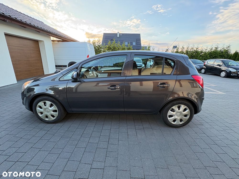 Opel Corsa 1.2 16V Edition / Active - 5