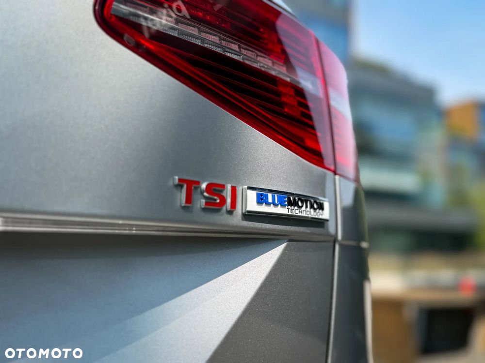 Volkswagen Passat Variant 1.8 TSI BMT Highline DSG - 12