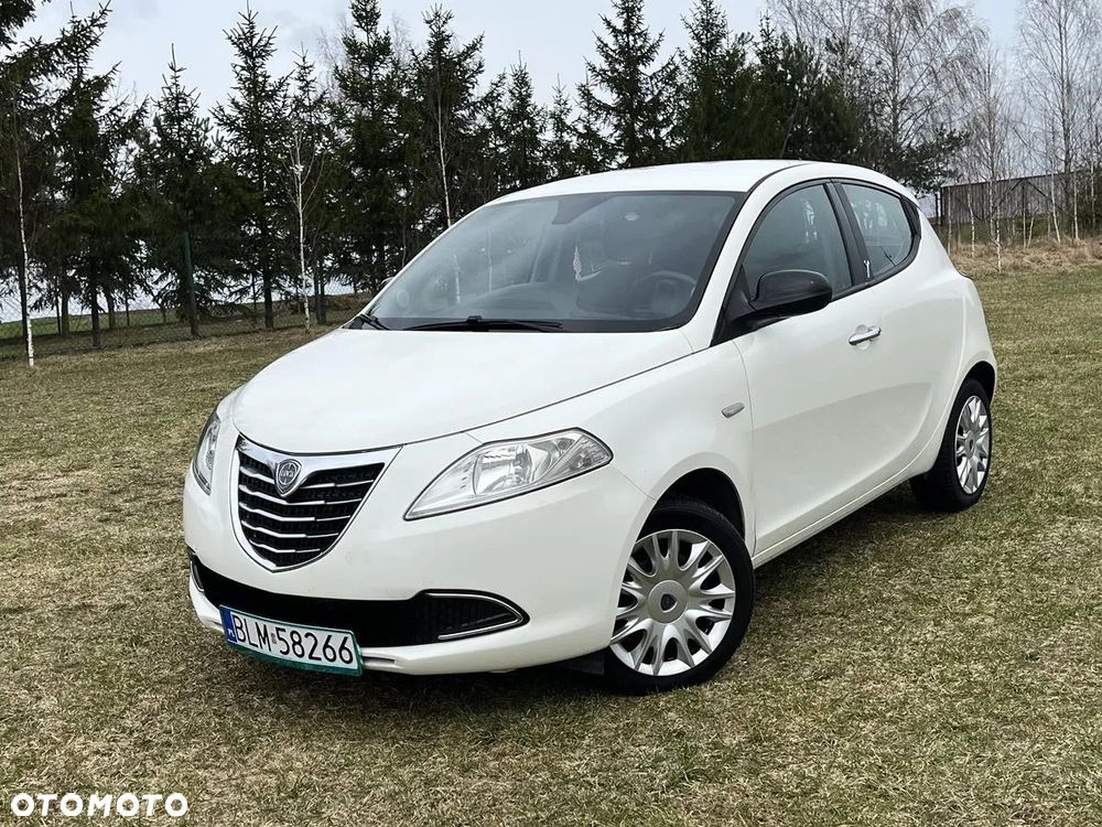 Lancia Ypsilon - 1