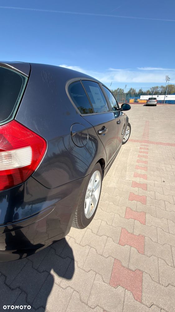 BMW Seria 1 116i - 8