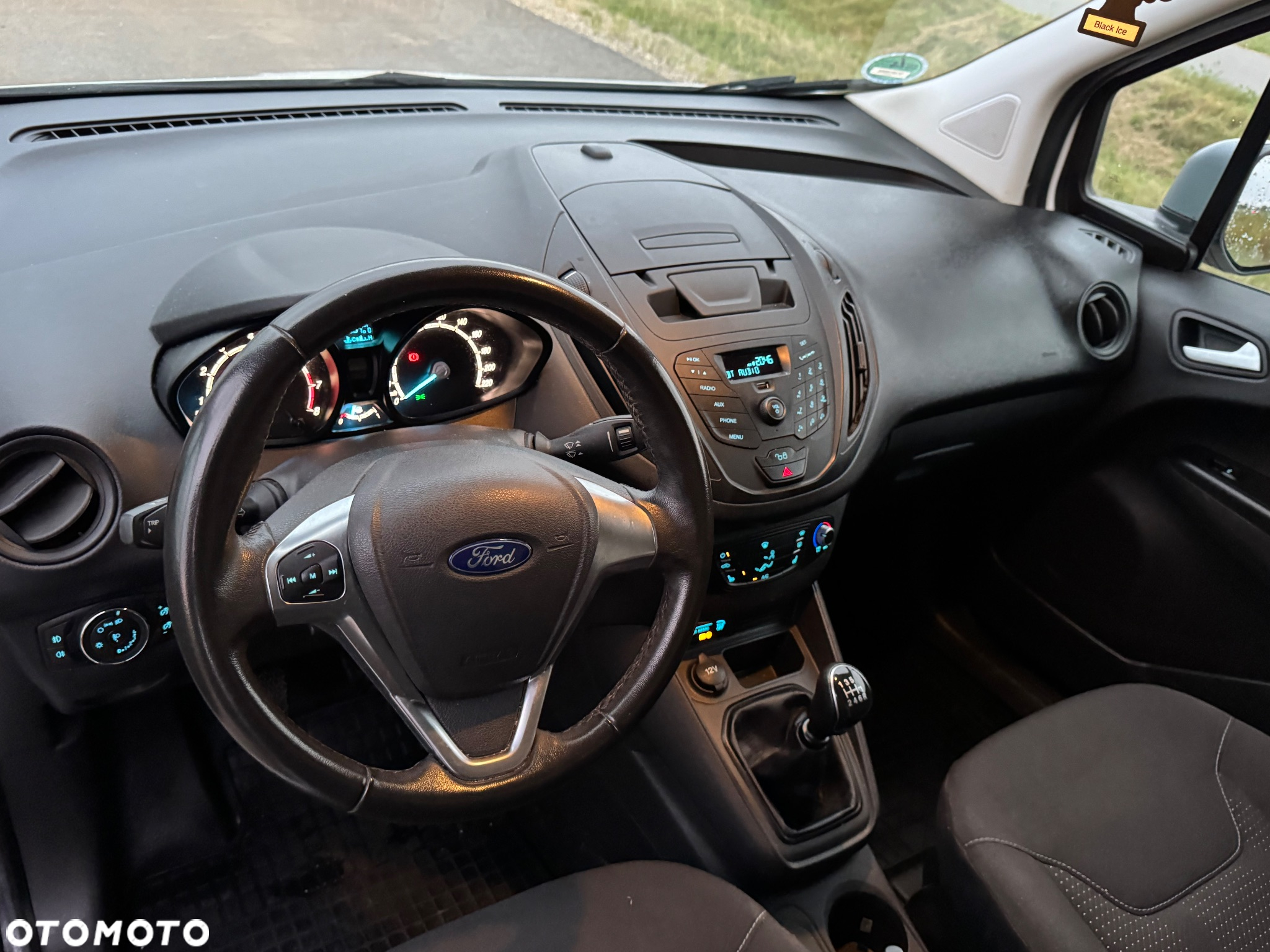 Ford Transit Courier Basis - 17