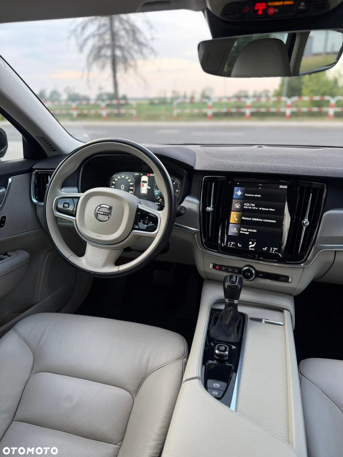 Volvo V90 D3 Momentum Pro - 6