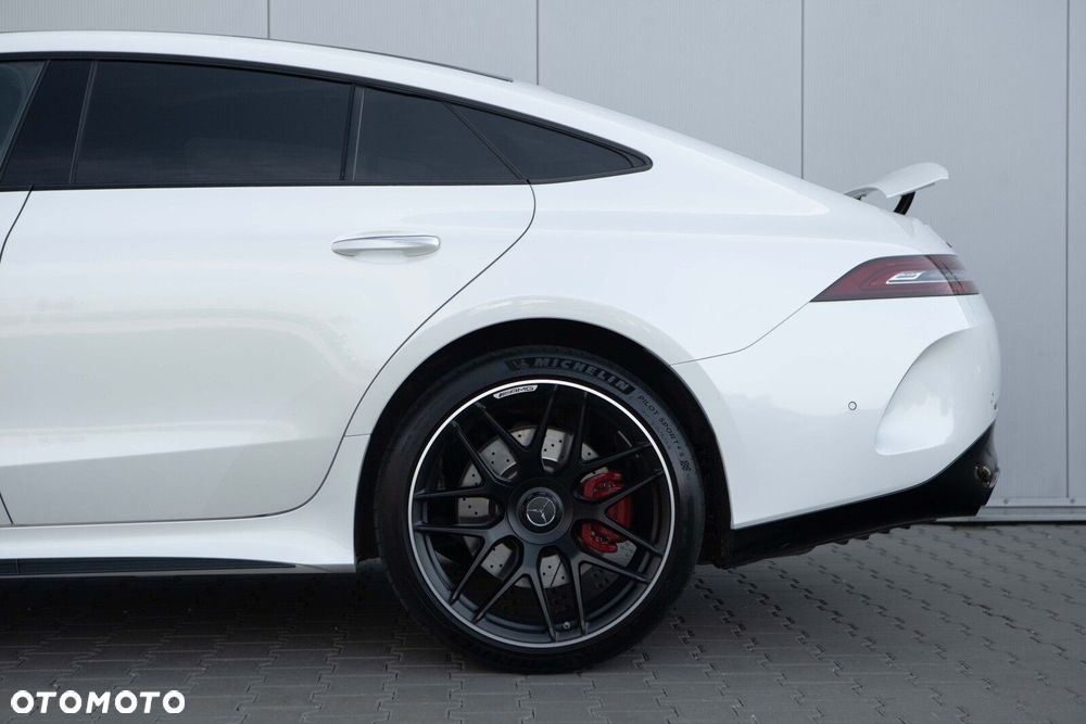 Mercedes-Benz AMG GT - 15