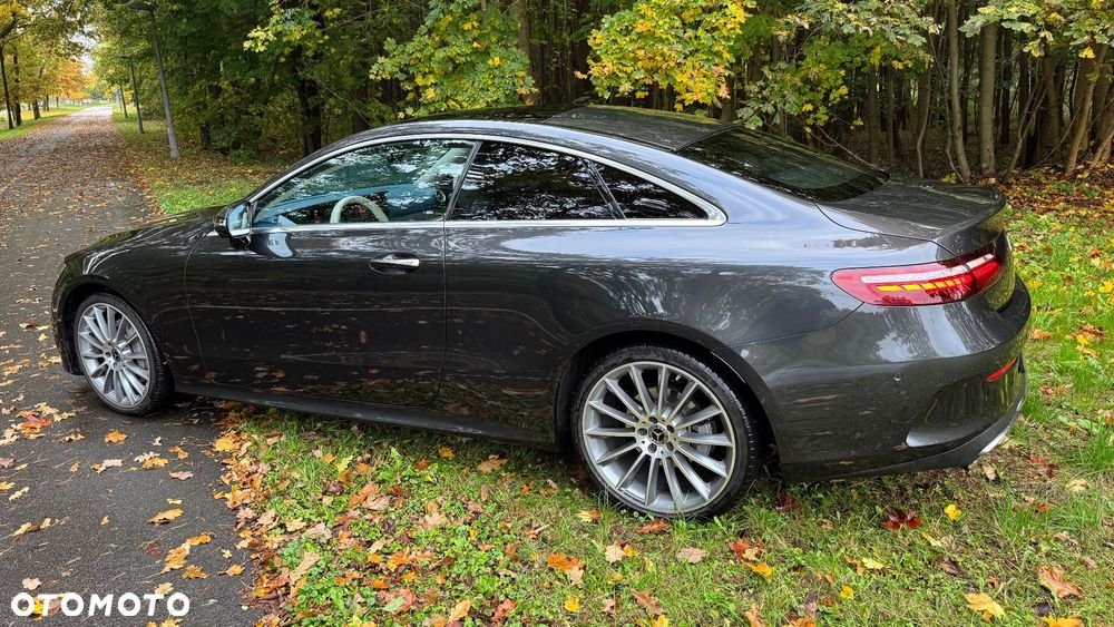 Mercedes-Benz Klasa E 220 d Coupe 4-Matic Avantgarde - 31