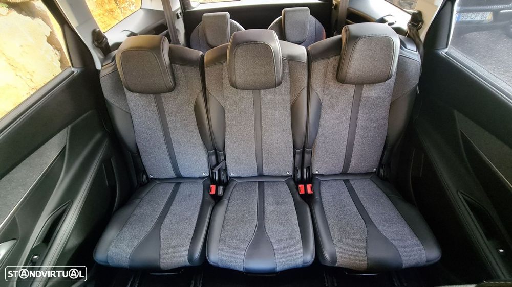 Peugeot 5008 1.5 BlueHDi Allure EAT8 - 40