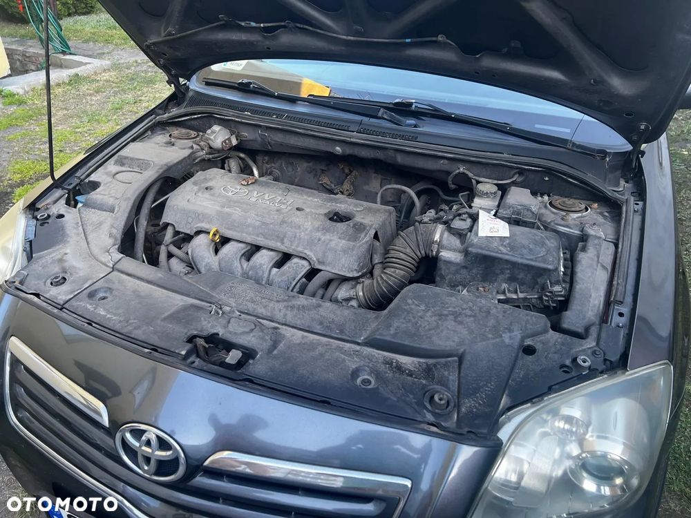 Toyota Avensis - 3