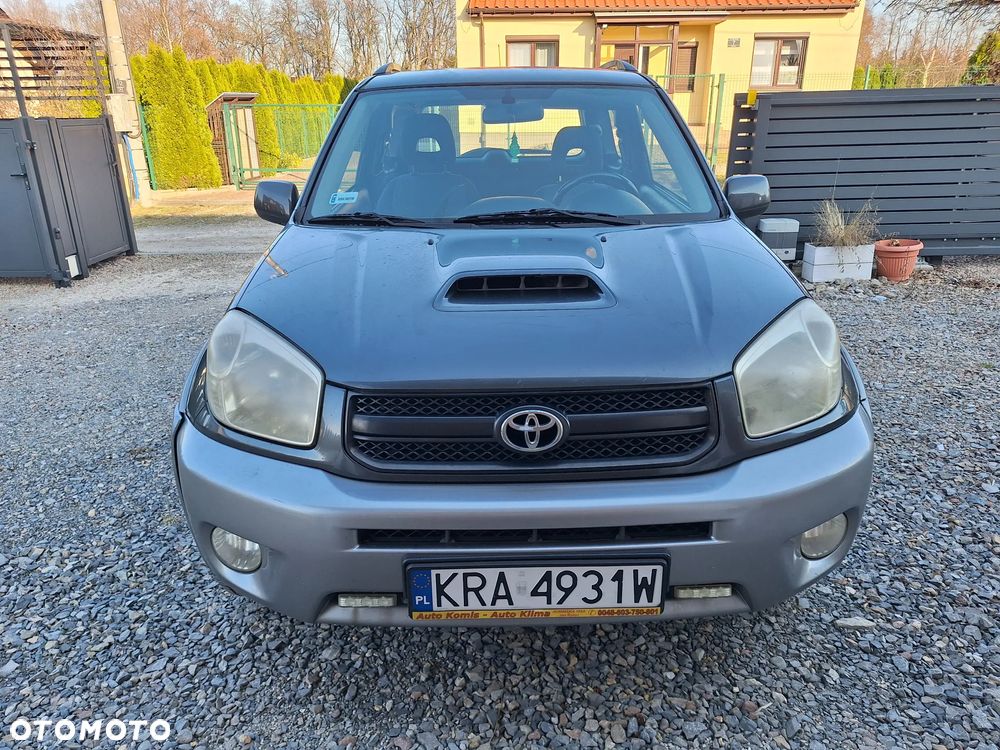 Toyota RAV4 D-4D 4x4 - 3