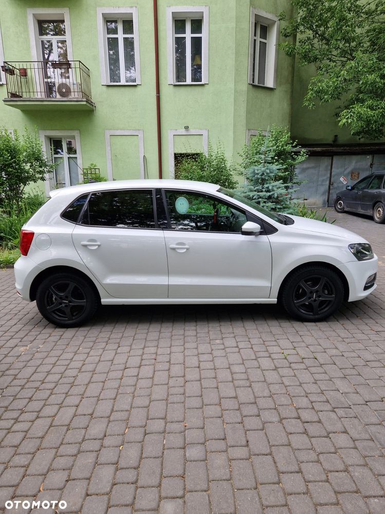 Volkswagen Polo - 2
