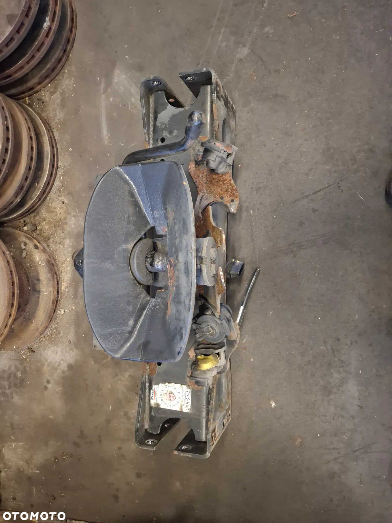 ZACZEP  Z BELKĄ RINGEFEDER    DAF LF 220 EURO 6 - 2