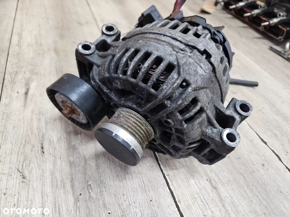 Alternator BMW seria 1 E87  E90 E92 2,0i 120i 2006r Bosch N46B20BA - 2