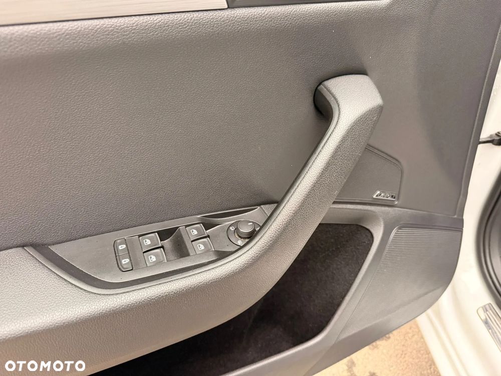 Skoda Superb 2.0 TDI 4x4 Style DSG - 12