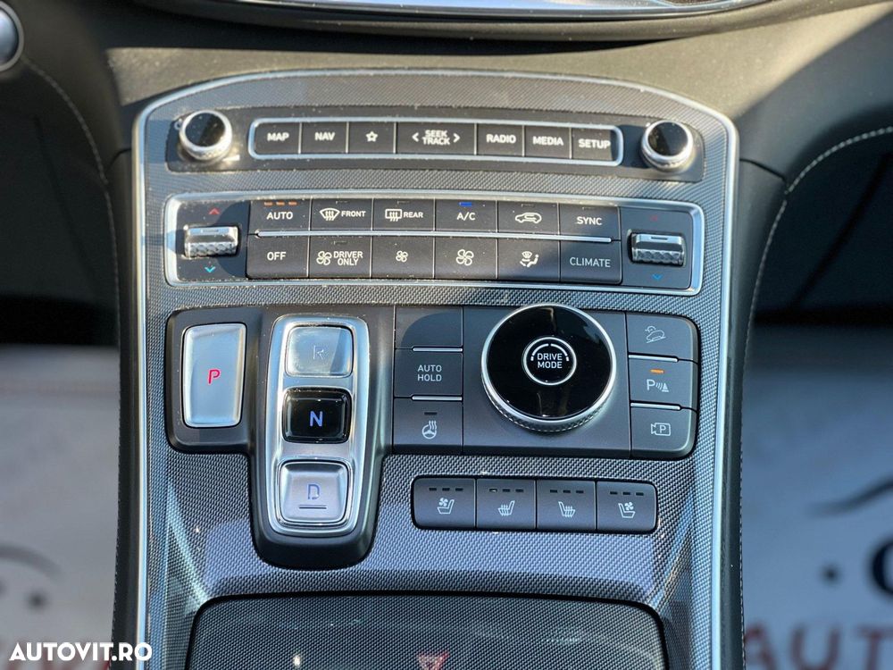 Hyundai Santa Fe Hybrid 1.6 l 230 CP 4WD 6AT Luxury - 22