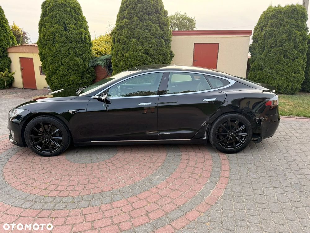 Tesla Model S Long Range Plus - 5