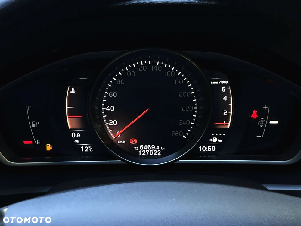 Volvo V40 Cross Country T3 Momentum - 33