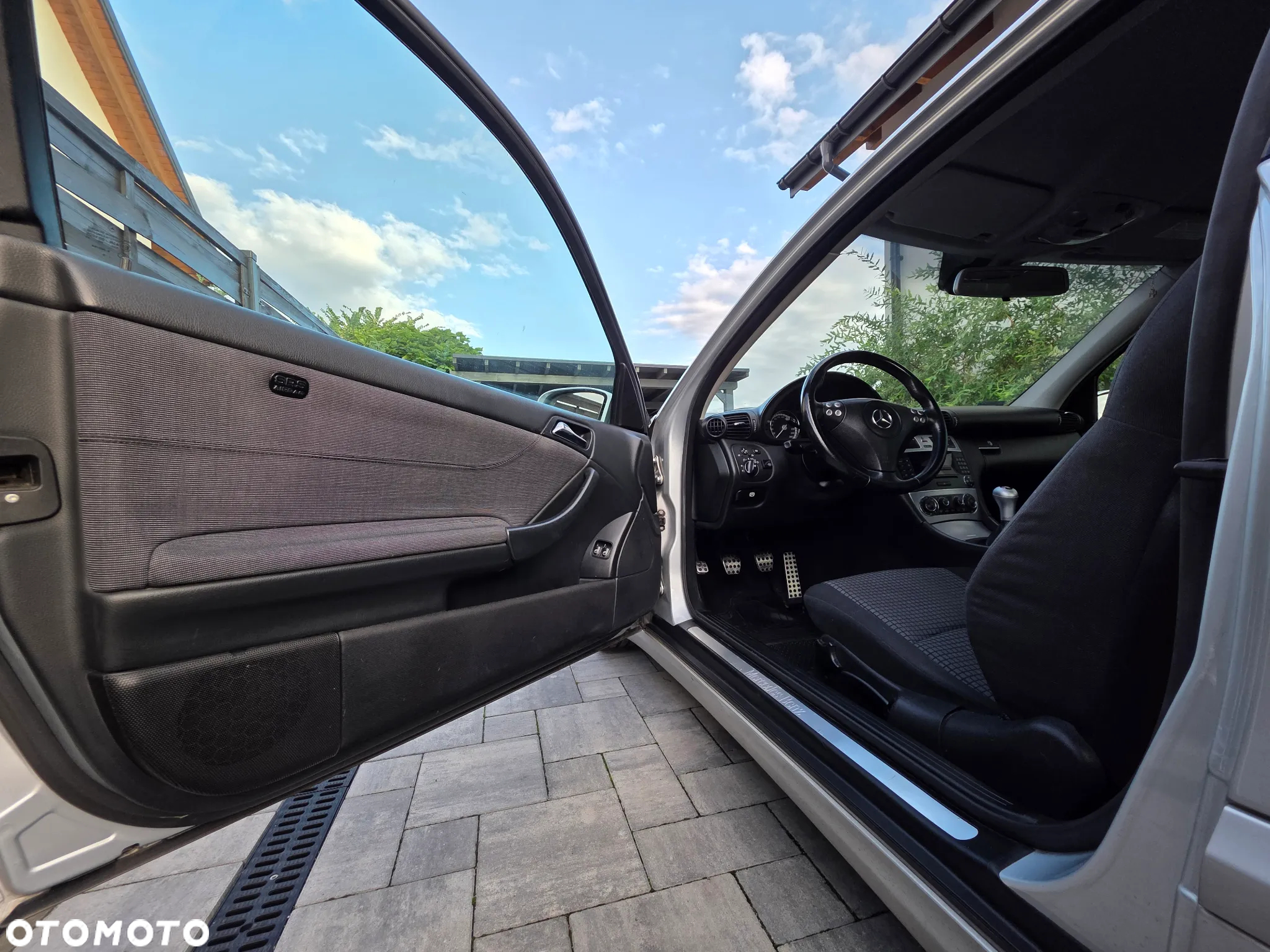 Mercedes-Benz Klasa C 230 Sportcoupe Sport Edition - 22