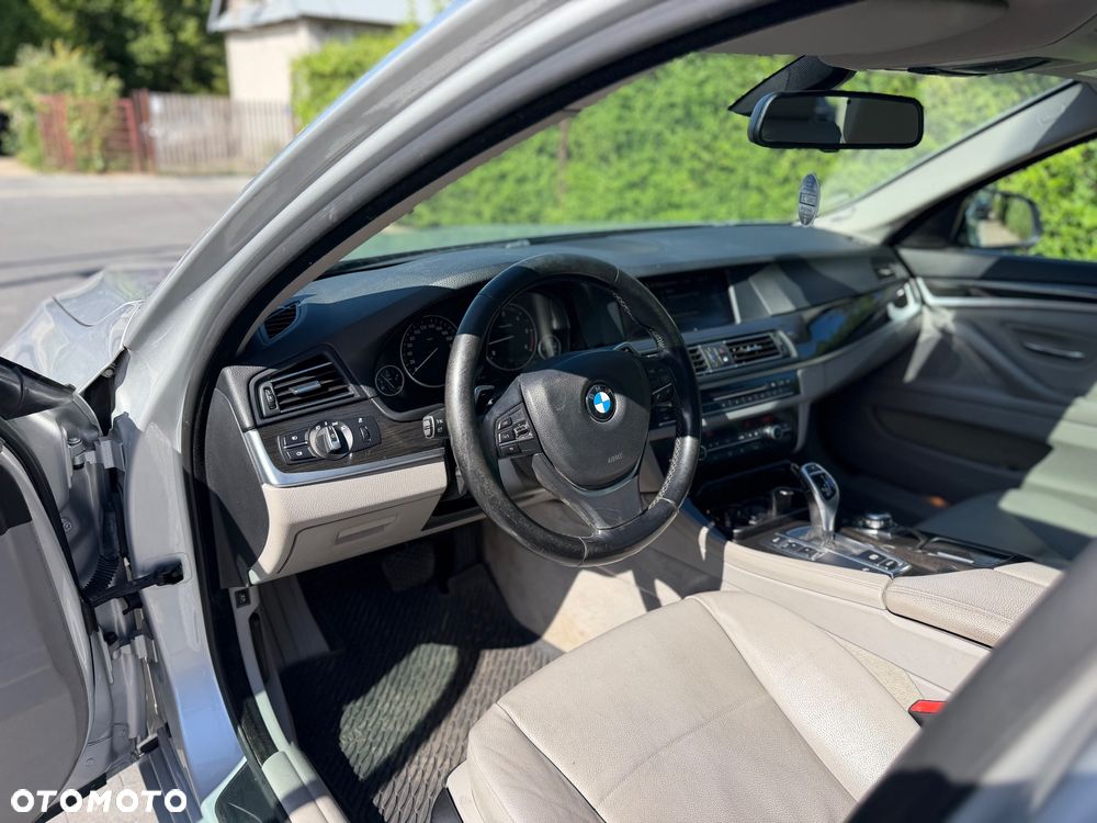 BMW Seria 5 530d Sport-Aut Luxury Line - 15