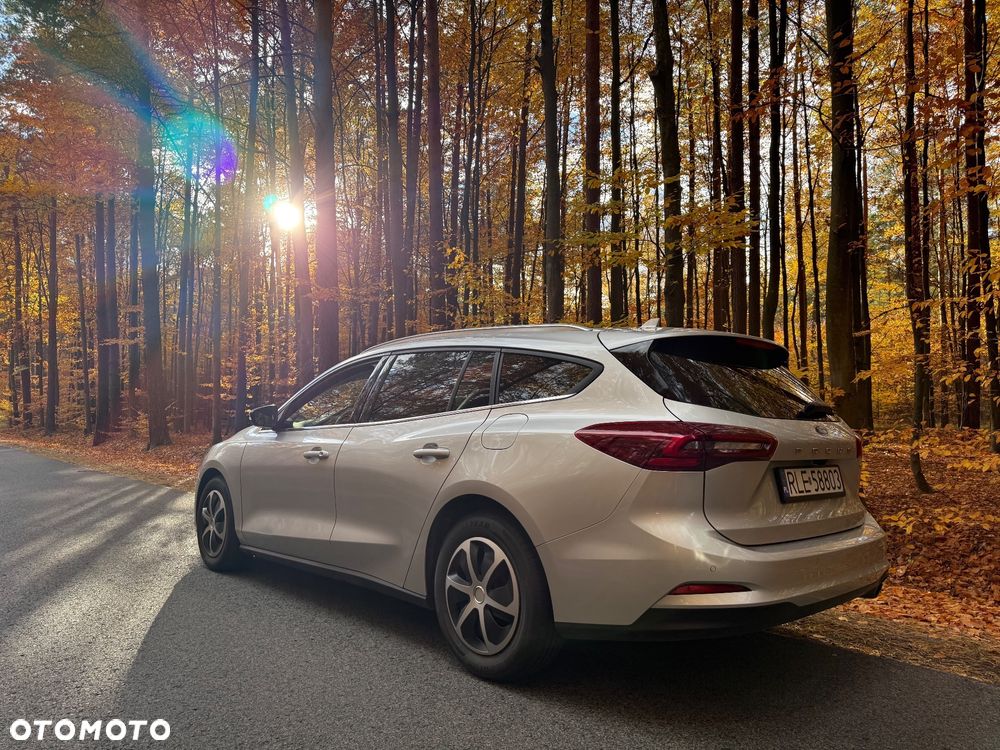 Ford Focus 1.0 EcoBoost Hybrid ST-LINE - 1