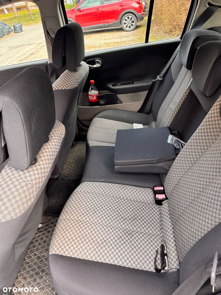 Renault Megane 1.5 dCi Confort Authentique - 8