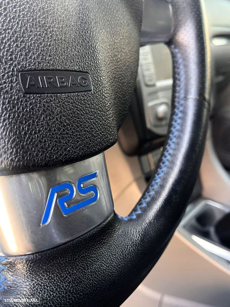 Ford Focus 2.5 T RS - 28