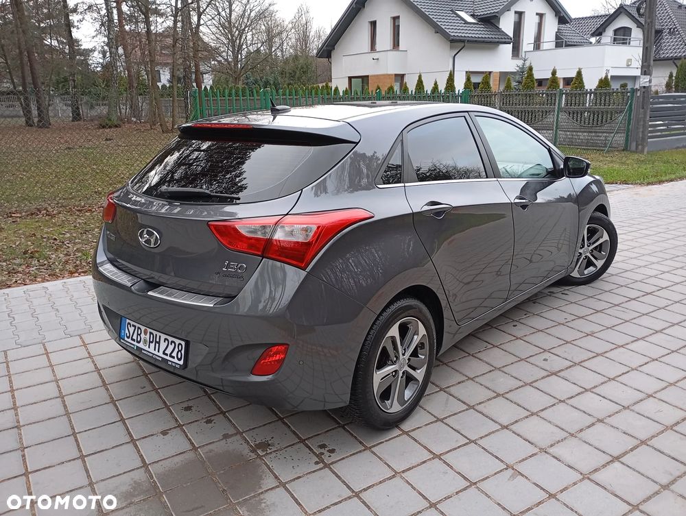 Hyundai i30 blue 1.4 YES Silver - 5