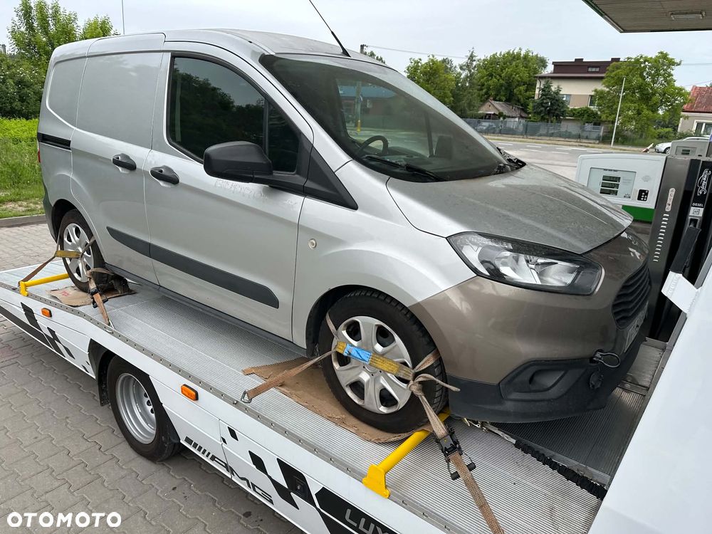 Ford COURIER - 3