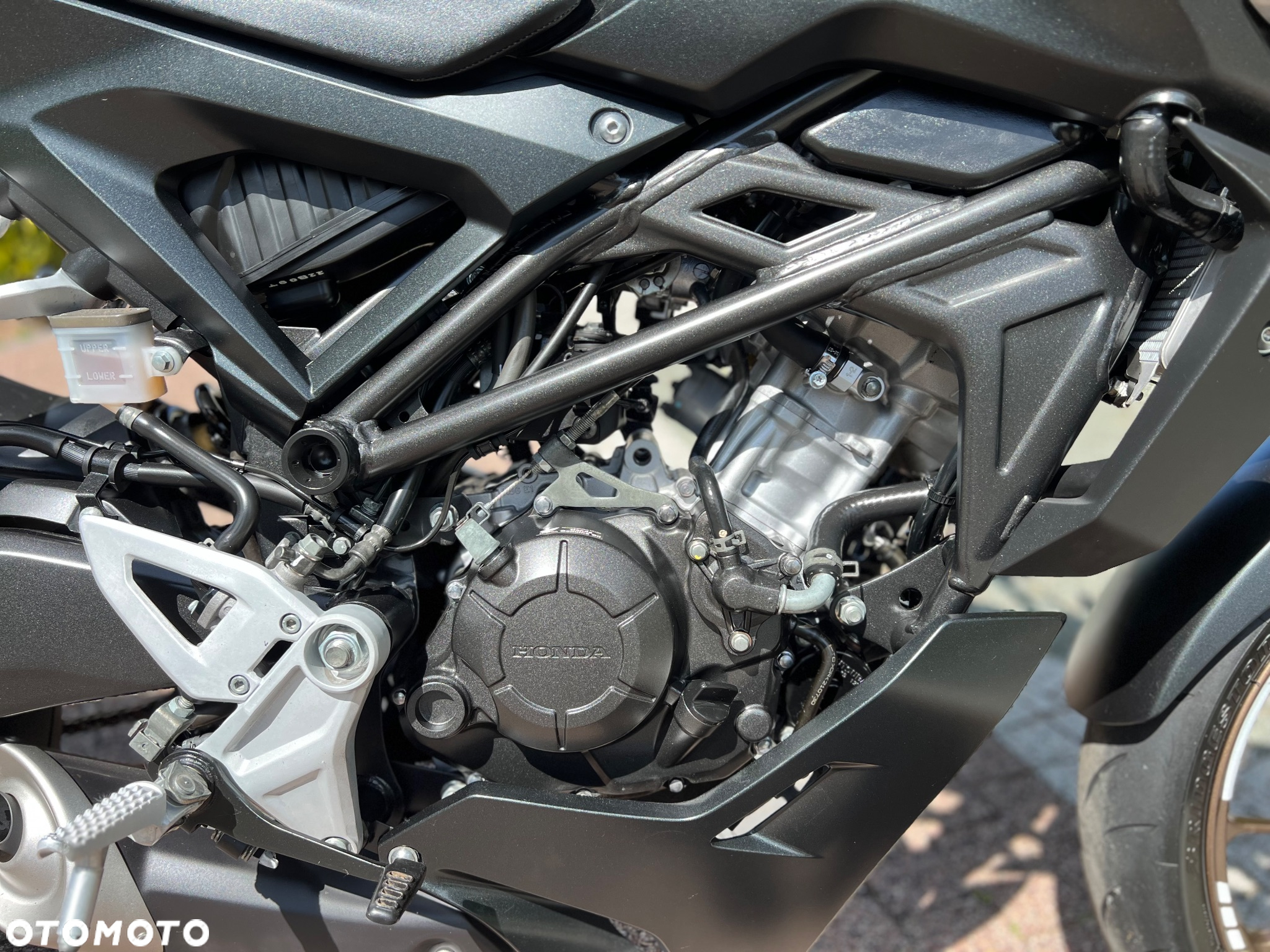 Honda CB - 8