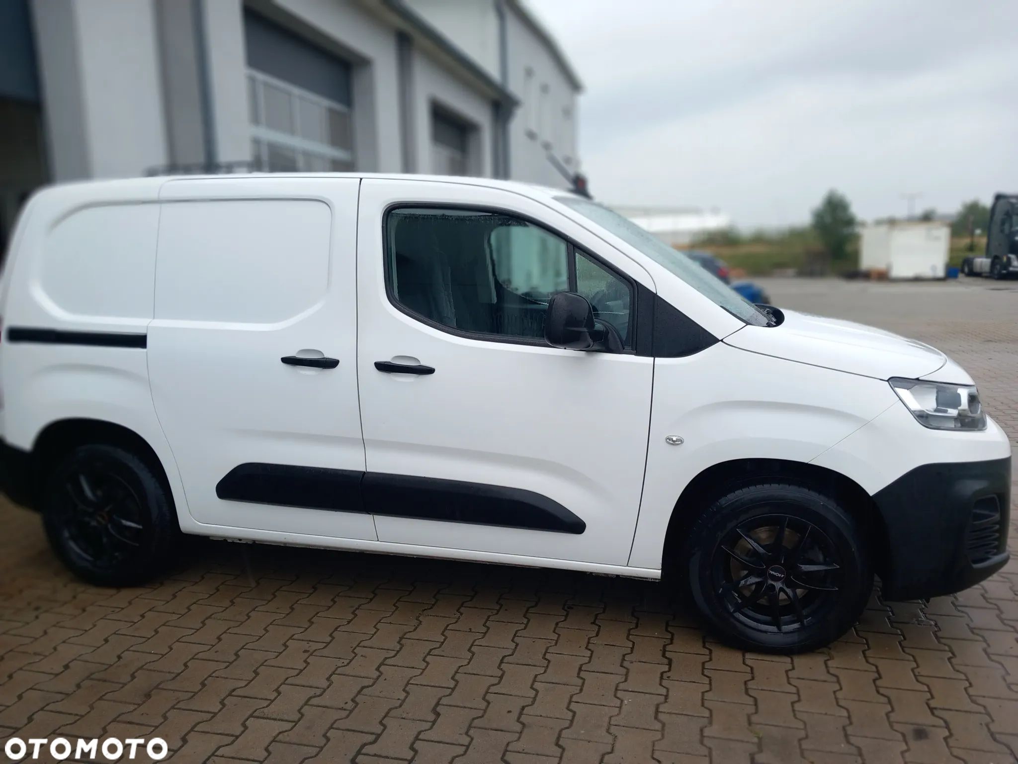 Citroën BERLINGO - 1