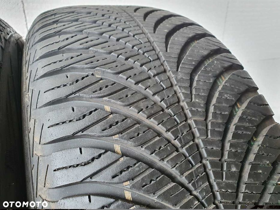 2x Opony całoroczne 215/55/17 GOODYEAR Vector 4Seasons GEN-2  94V - 2