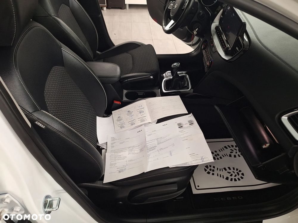 Kia XCeed 1.4 T-GDI OPF JBL SOUND EDITION - 40