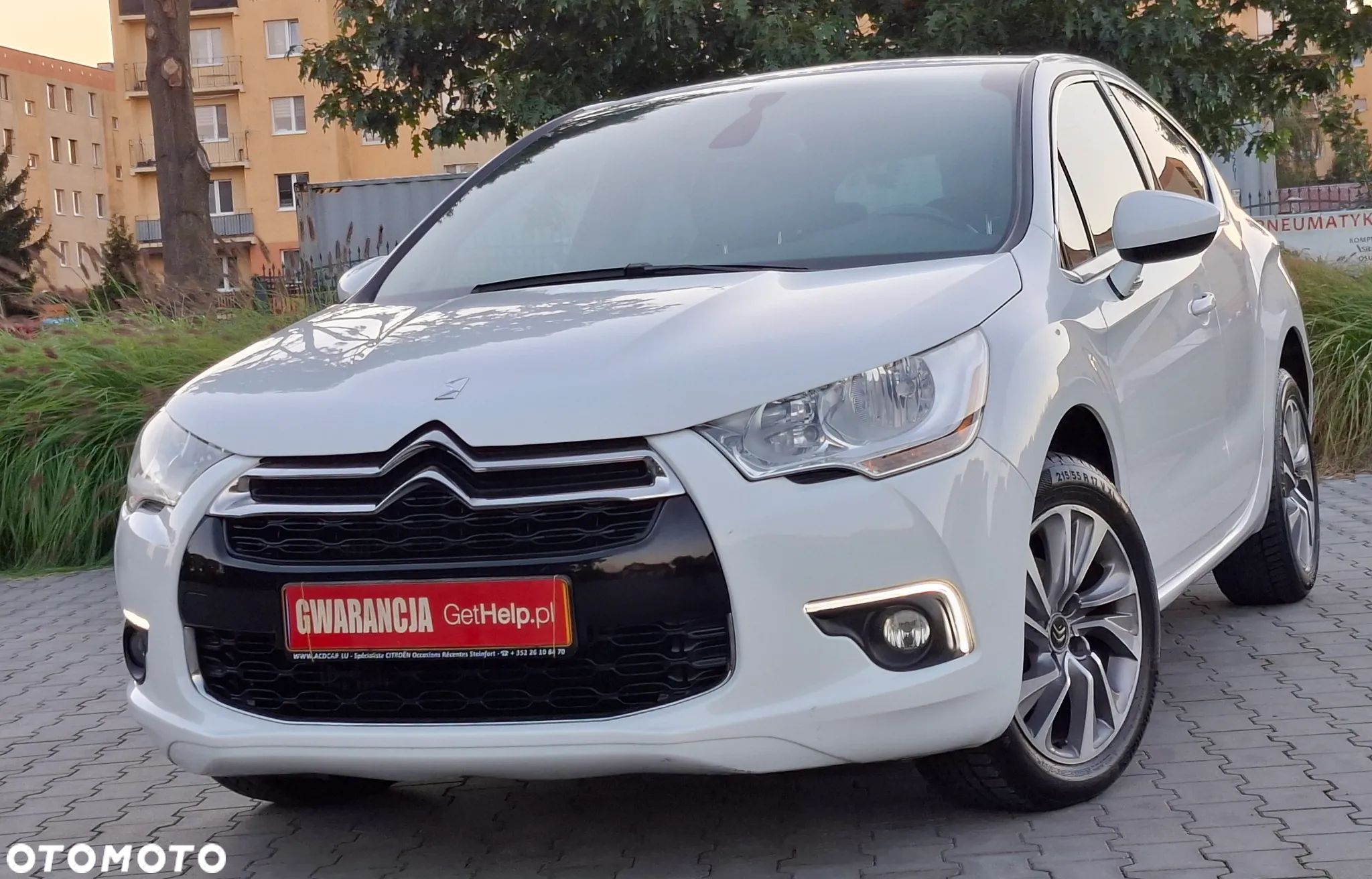 Citroën DS4 e-HDi 115 SoChic - 1