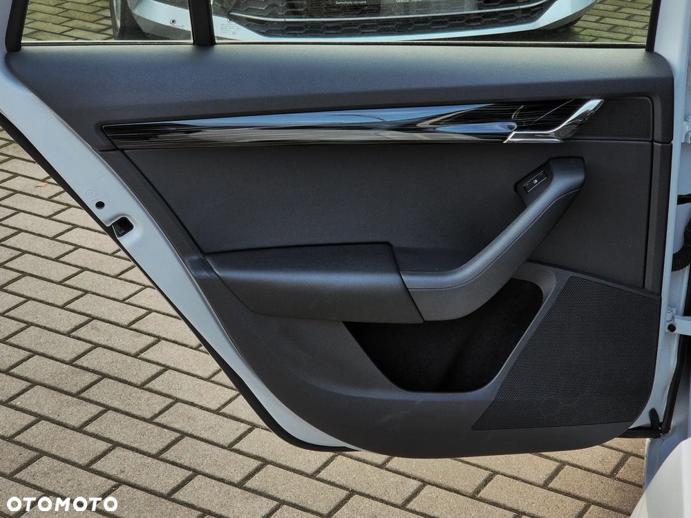 Skoda Octavia 1.5 TSI ACT Style DSG - 19