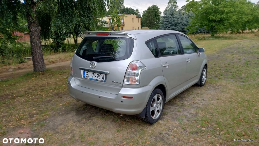Toyota Corolla Verso 1.8 Premium + 7os MM - 4