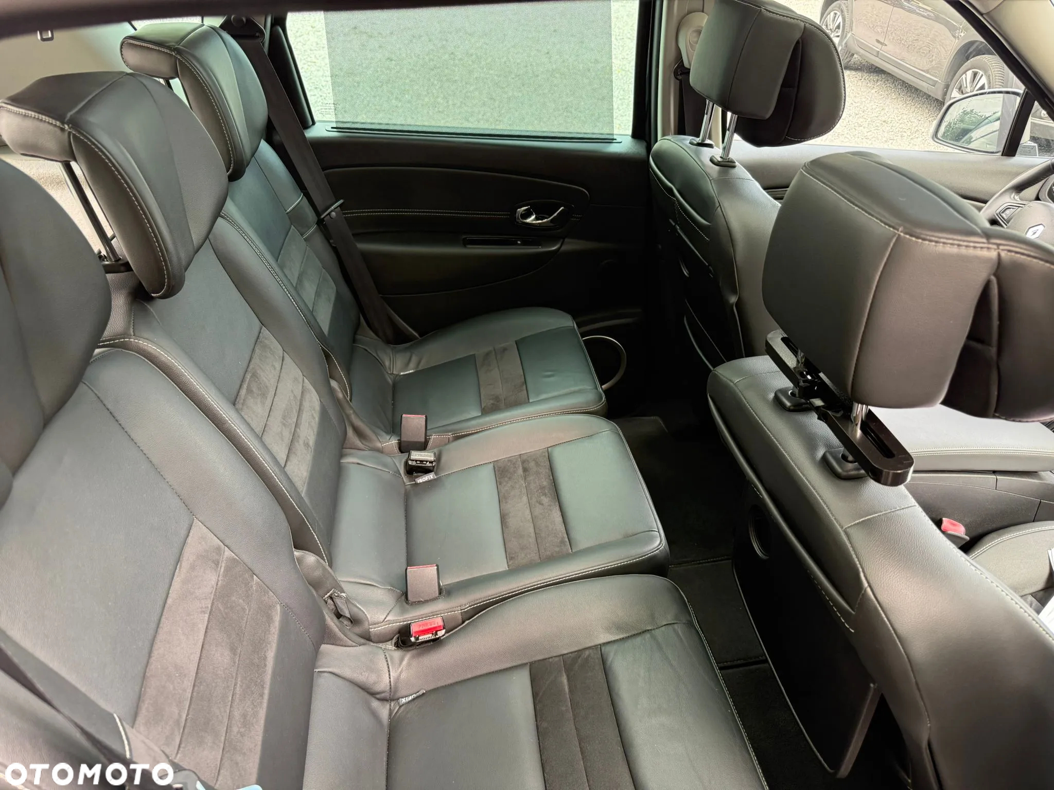 Renault Scenic ENERGY dCi 130 INITIALE PARIS - 9