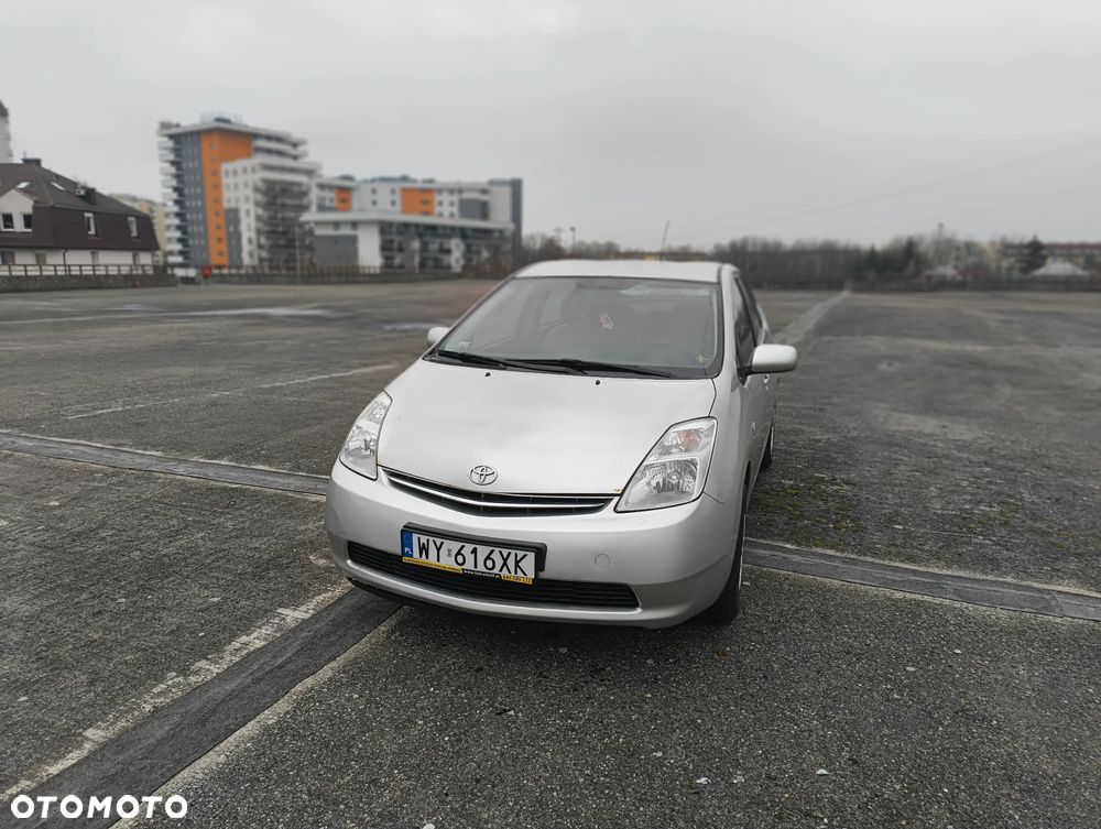 Toyota Prius - 1
