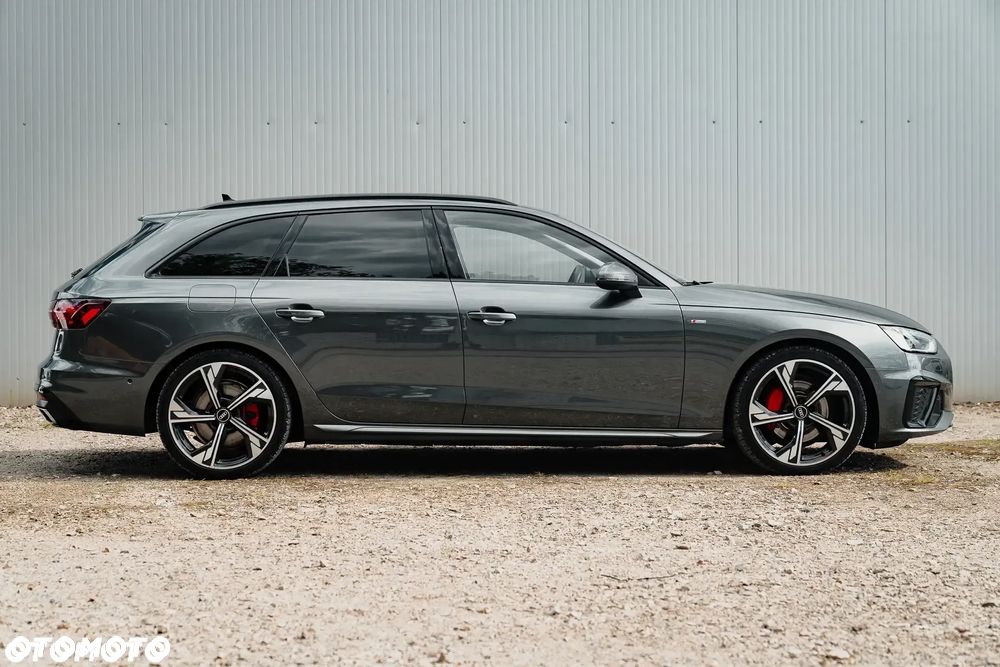 Audi A4 Avant 40 TDI quattro S tronic - 9