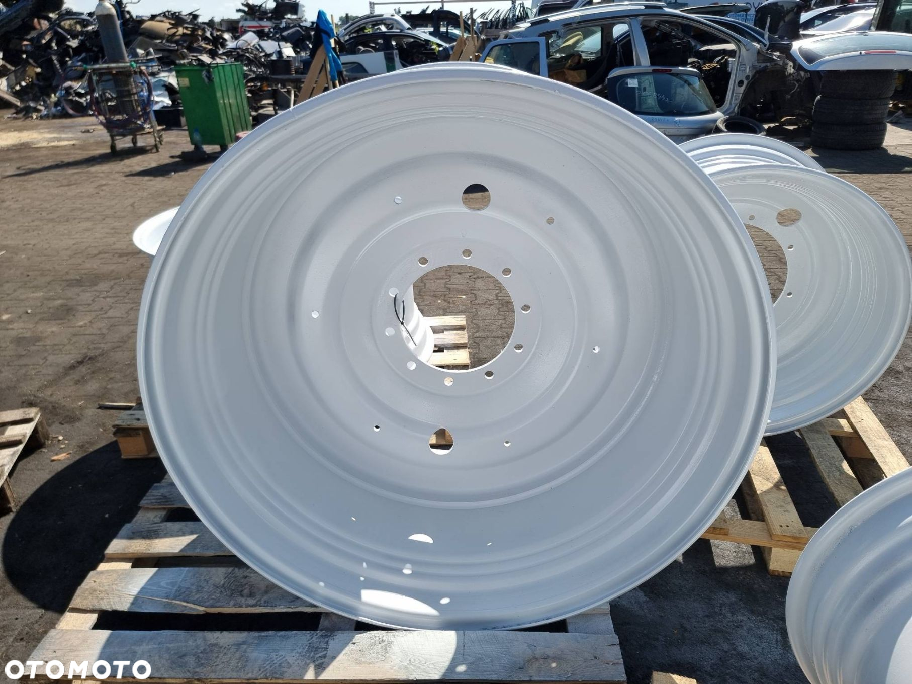 FELGA TRAKTOR STEYR 6230 CVT R42 - 8