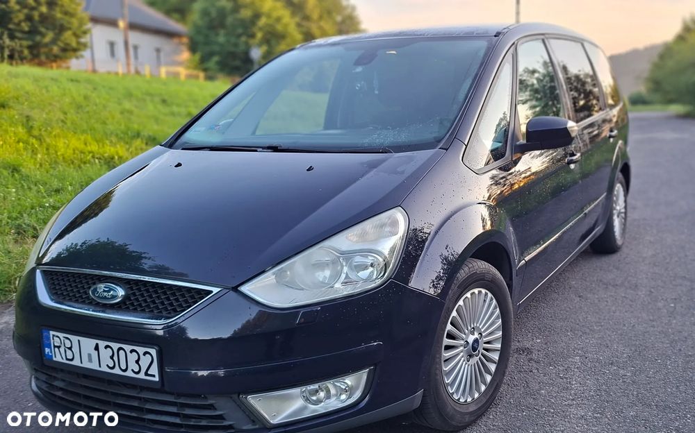 Ford Galaxy - 8