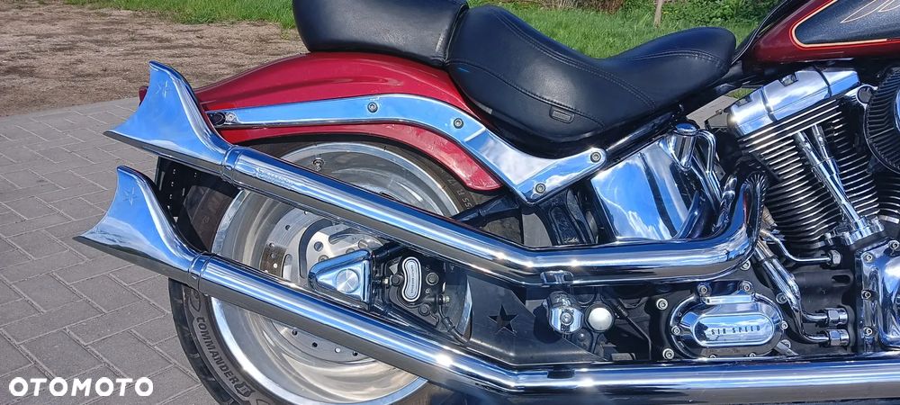 Harley-Davidson Softail Custom - 11