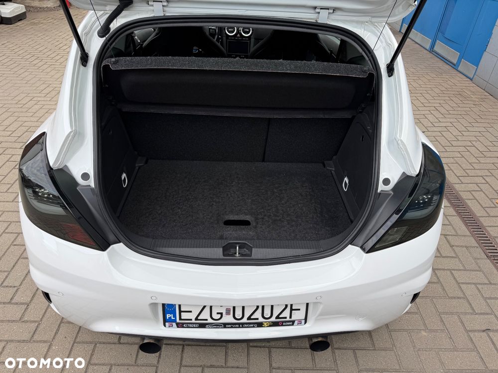 Opel Corsa 1.6 T OPC - 18