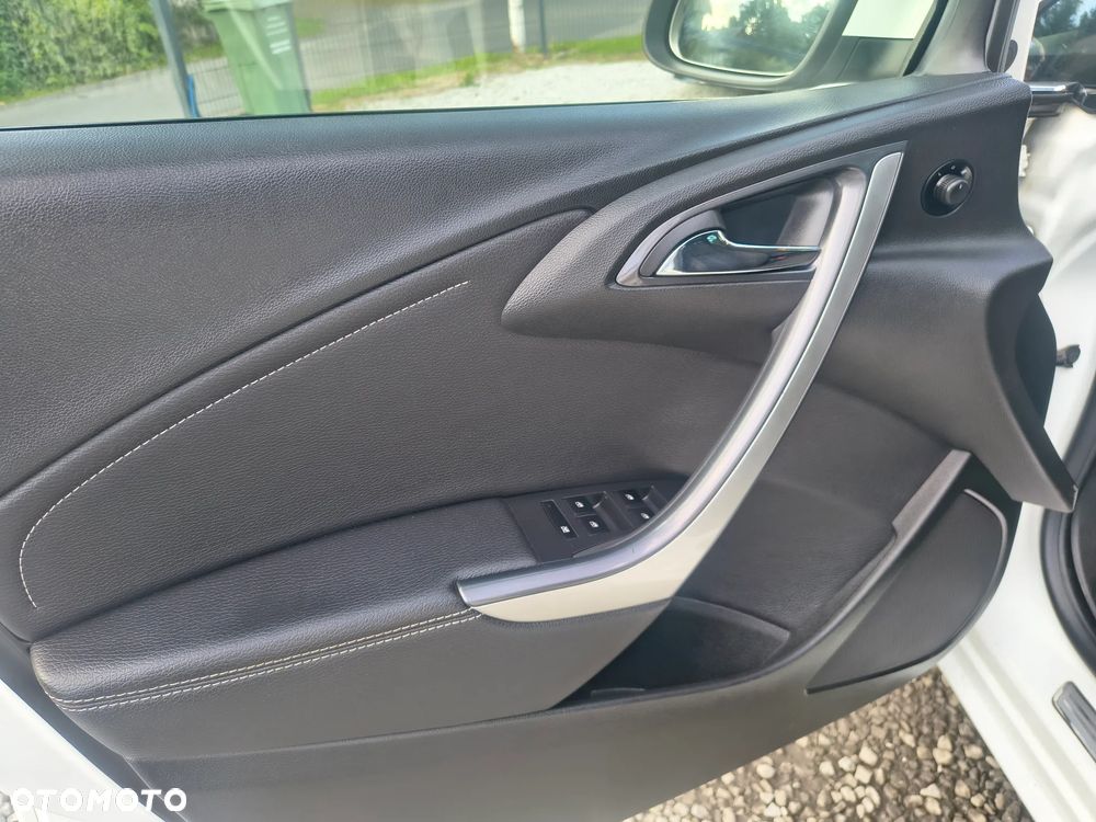Opel Astra 2.0 CDTI DPF White Edition - 15
