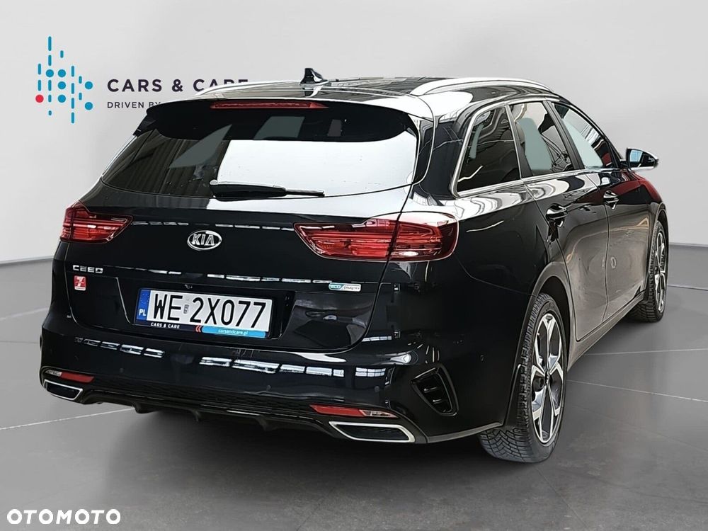 Kia Ceed 1.6 GDI PHEV L DCT - 29