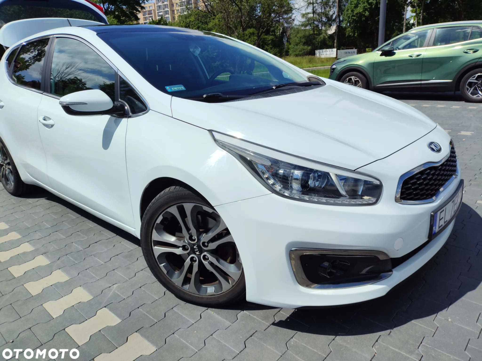 Kia Ceed 1.6 CRDi 128 Platinum Edition - 3