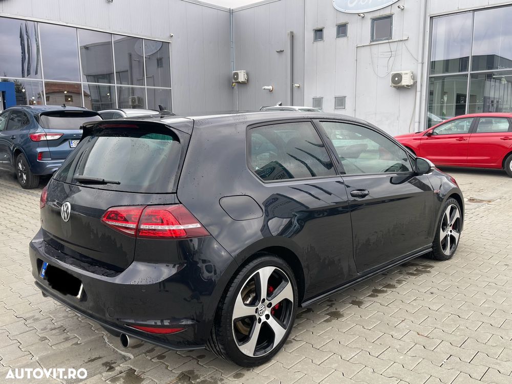 Volkswagen Golf 2.0 TSI BMT GTI Performance - 13