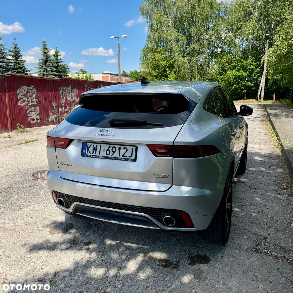 Jaguar E-Pace P300 AWD R-Dynamic S - 4