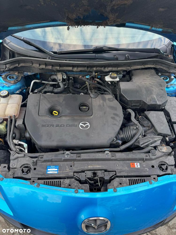 Mazda 3 2.0 Exclusive + - 8